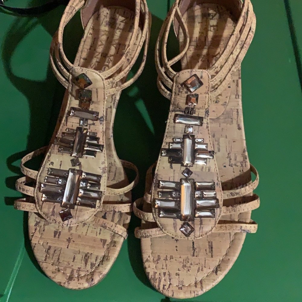 Sandals - Picture 2 of 3